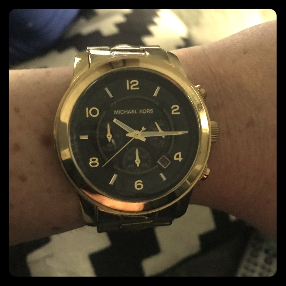 Michael Kors Gold Watch🎀🖤💛🖤